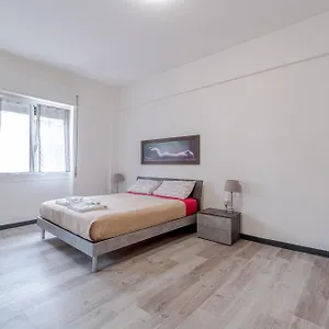 Monik House: Central House With Parking Genova
